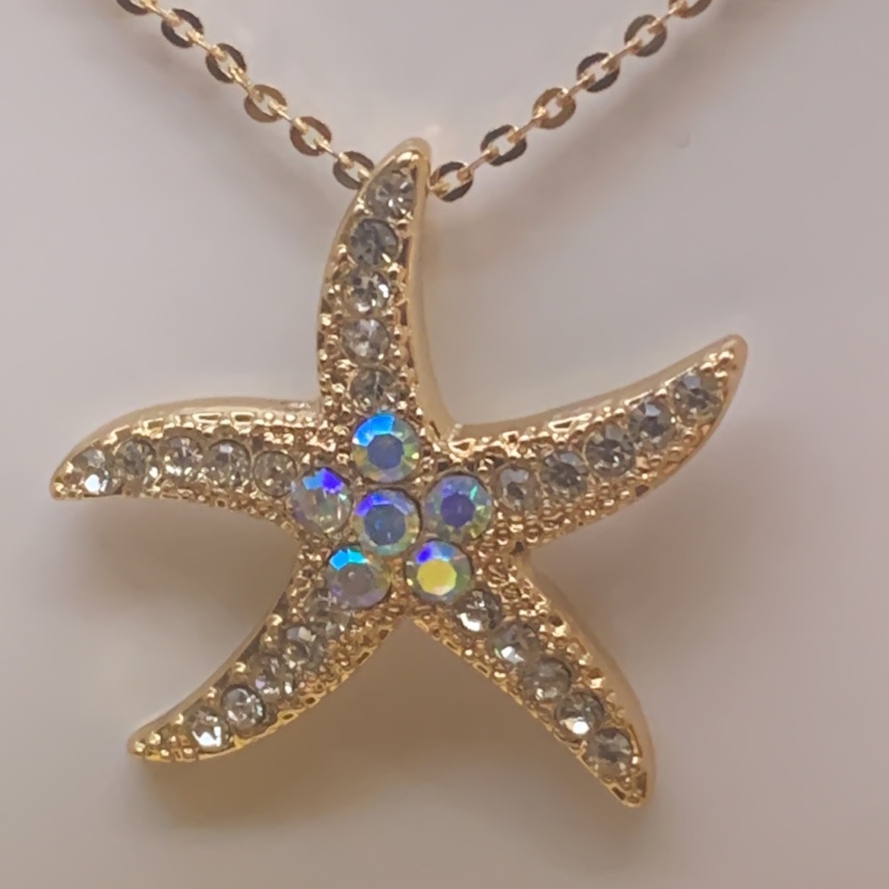 CRYSTAL KINGDOM STARFISH PENDANT /CHAIN Genuine Crystal